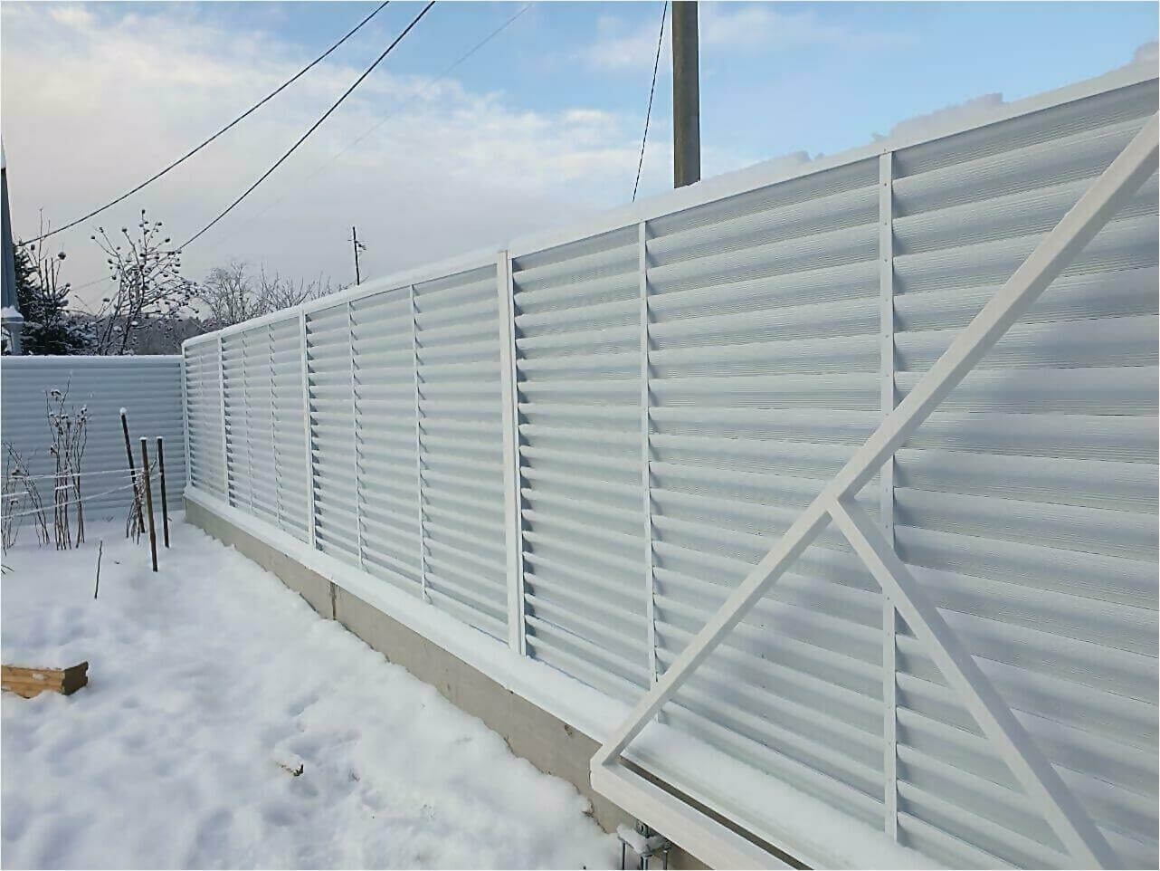Забор жалюзи 150м RAL9003 фото3 в Таганроге