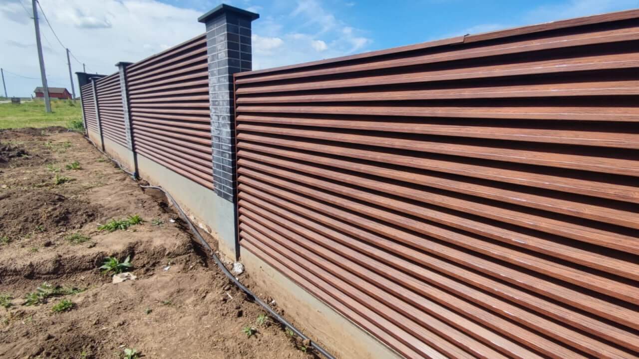Забор-жалюзи из ламелей 54м ЭКО-Z Античный Дуб (SteelArt) в Таганроге