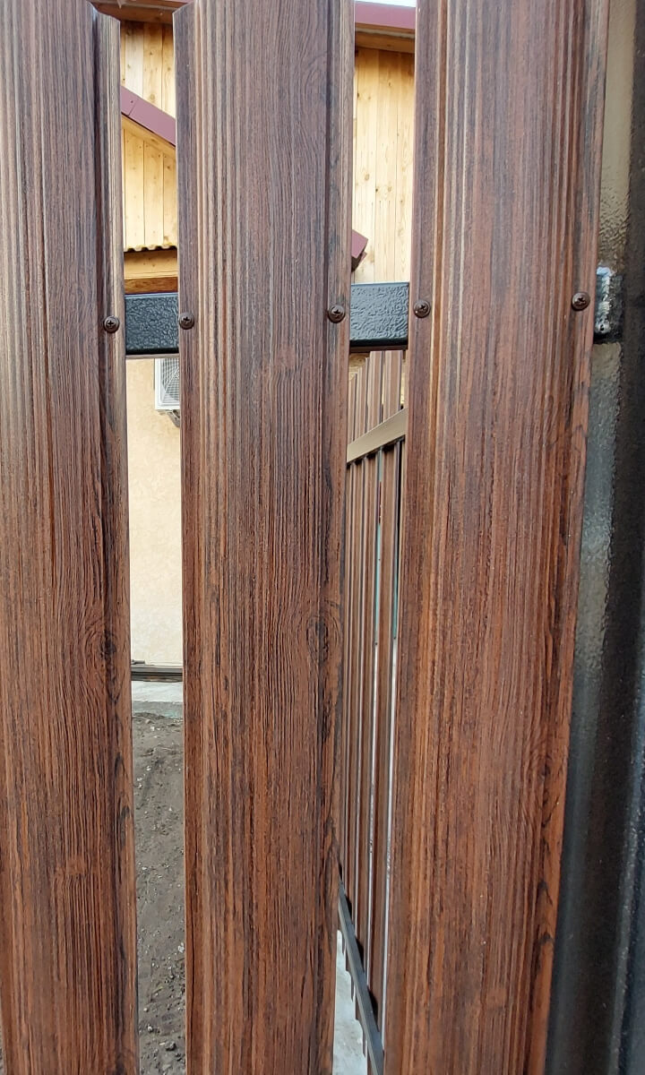 Забор из евроштакетника 13м Античный Дуб SteelArt двусторонний фото 1 в Таганроге