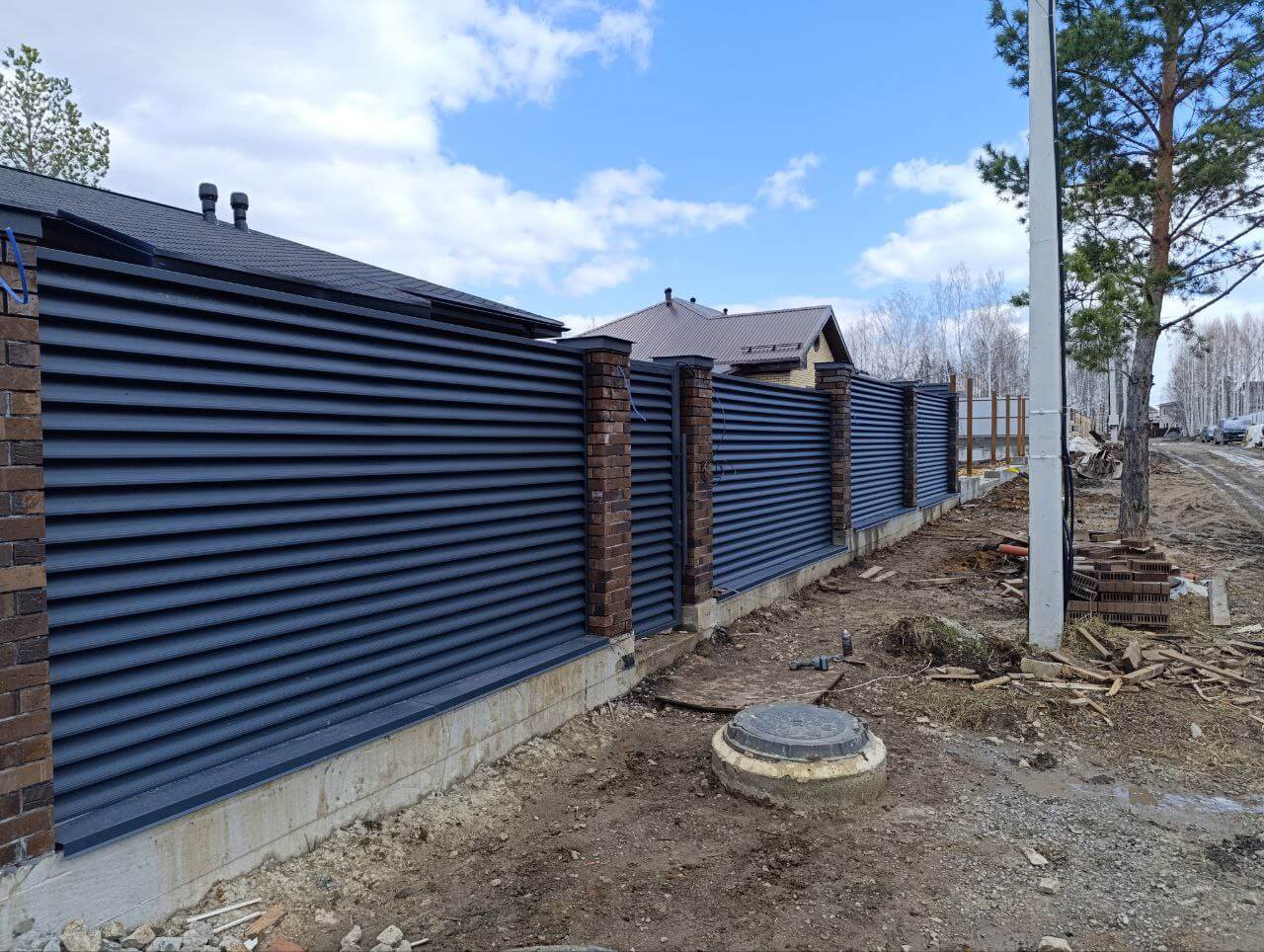 Забор из ламелей Еврожалюзи 34м RAL7024 Серый Графит МАТТЕ фото 1 в Таганроге